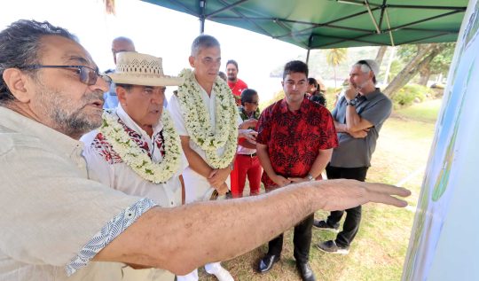 Pose de la première pierre marché et jardin d’enfant de Hiva oa